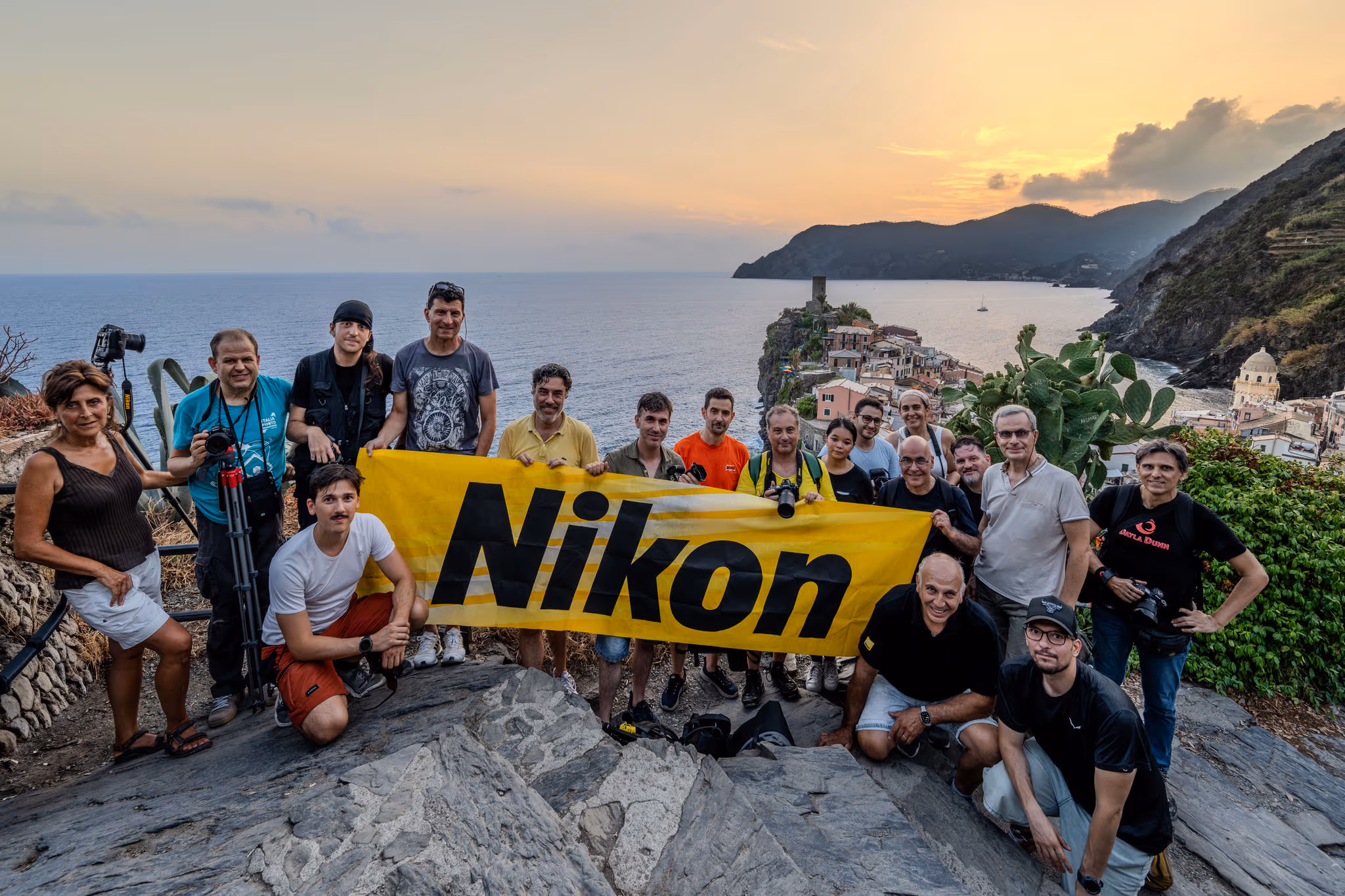Gruppo del workshop con panorama sul mare