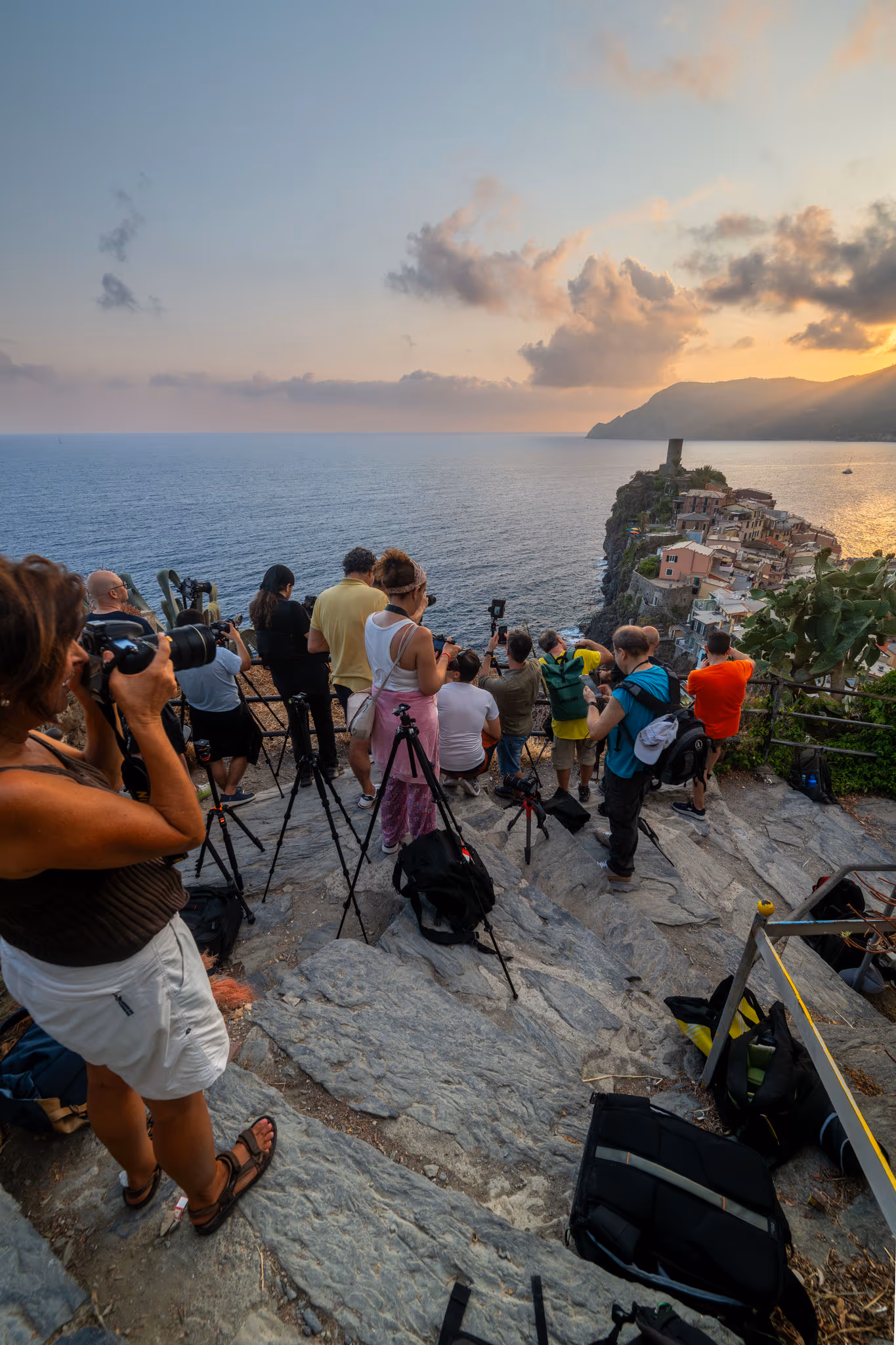 Gruppo di fotografi sulla scalinata panoramica
